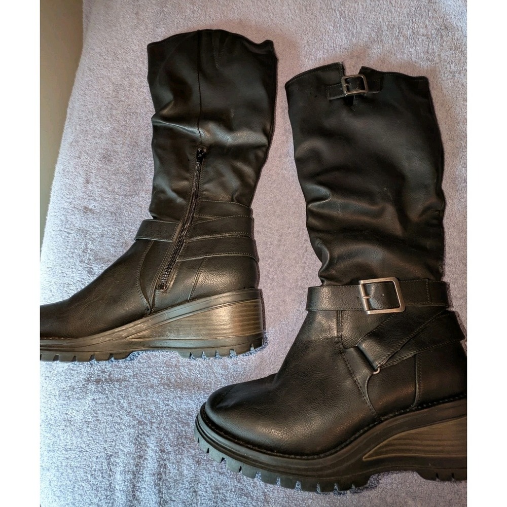 Fergie Women's Black Tall Zippered Faux Leather Riding Boots Buckle Size 8M EUC